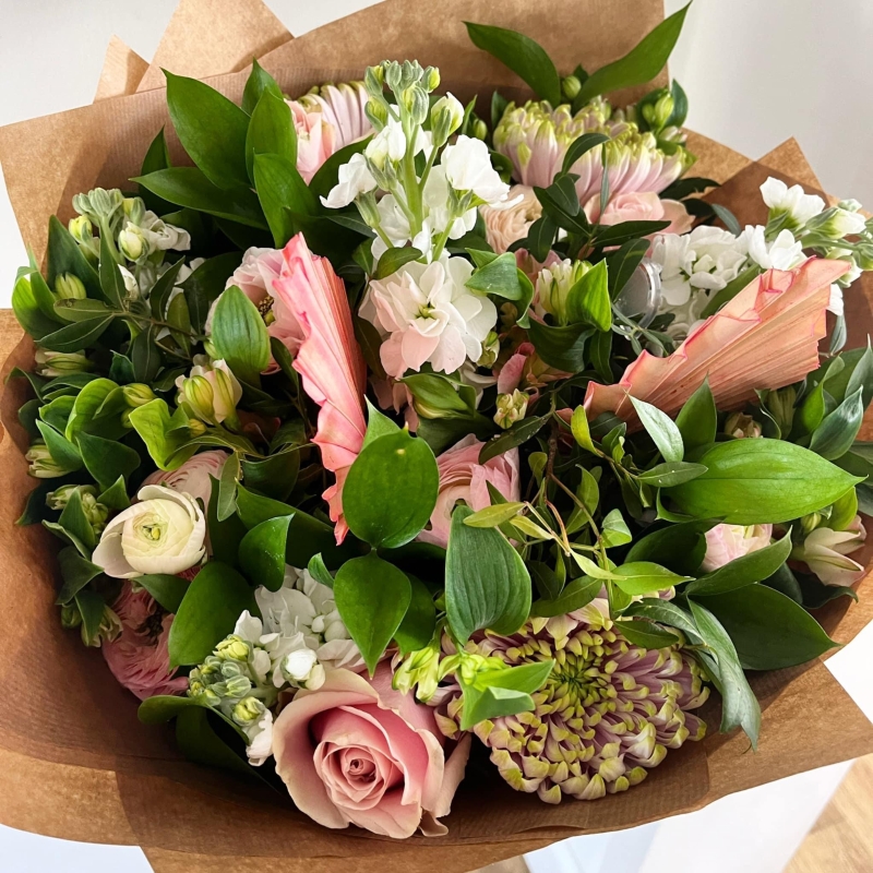 Our Cute & Compact Bouquet