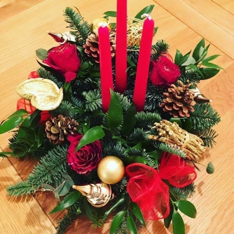 Christmas Table Arrangements